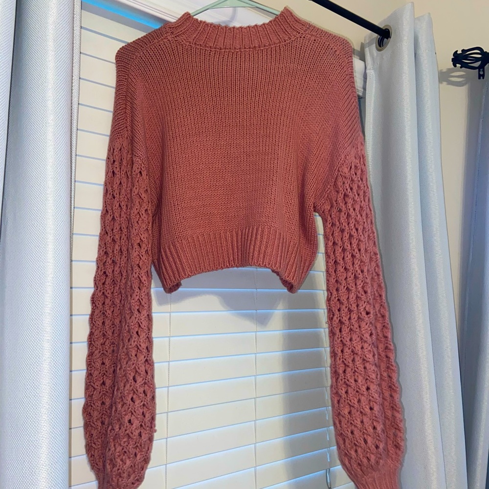 Pink knot S sweater